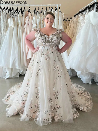 CG401 Plus Size Wedding Dresses Floral Embroidery A-Line