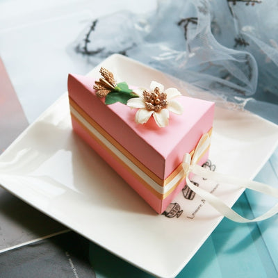 DIY380 : 10pcs/pack 3 colors triangle-shaped Wedding cake Boxes