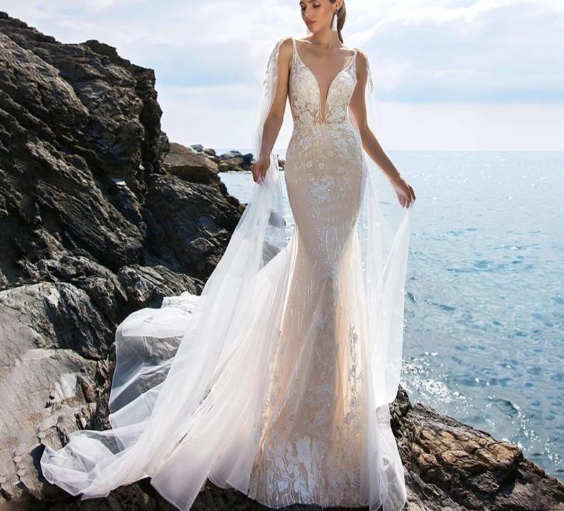 Mermaid Long Sleeve Wedding Dresses with Court Train Sexy Backless Bridal  Gowns