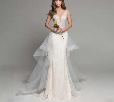 HW142 V-neck Lace beach Wedding Dress with detachable skirt