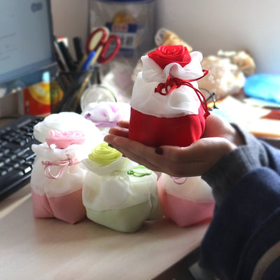 DIY359 : 30pcs Rose Gift Bags ( 13 Colors )