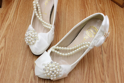 BS150 Bow tie pearl chain wedding shoes