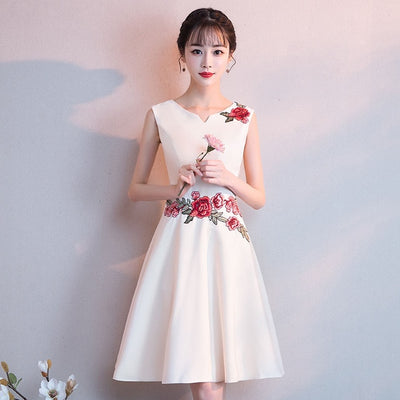 BH261 Flower embroidery Short Homecoming Dresses ( 4 Colors )