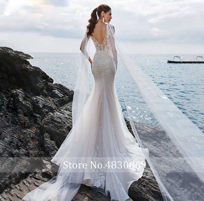 HW141 Sexy Deep V-neckline Backless Mermaid Wedding Dress