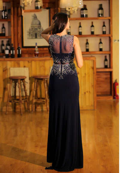 LG69 Plus Size Sleeveless Crystal Beaded Prom Gowns (4 Colors)