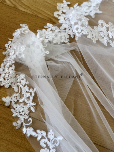 BV30 Lace Edge Wedding Veils with comb 300 cm