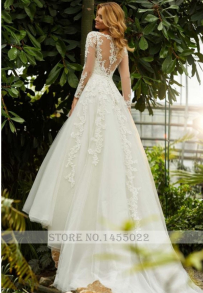 CW369 Long Sleeves V-Neck Appliques Lace garden Wedding Gowns