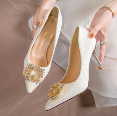 BS137 : 2 Styles Bridal Shoes (White/Pink)