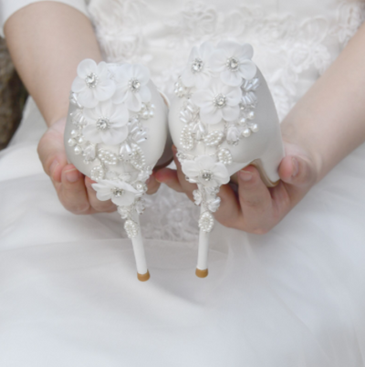 BS195 White Flower pearls Bridal Shoes
