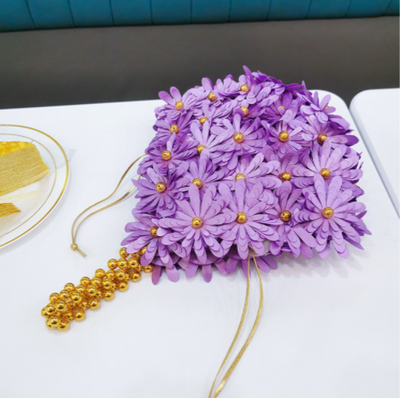 CB304 Triangle shaped Daisies Flowers Party Clutch Purses ( 2 Colors )