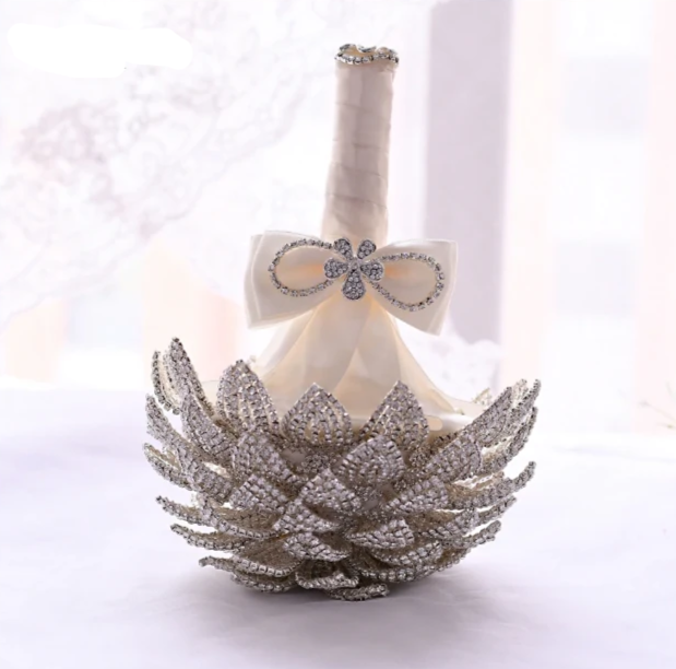 Acrylic Bridal Wedding Bouquet Holder – Crystal Couture Bridal