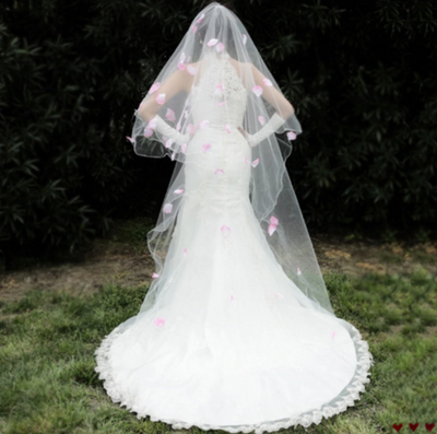 BV23 : 2 layers Pink Petals Bridal Veils