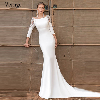 CW447 : 3/4 sleeves minimalist mermaid wedding Gowns