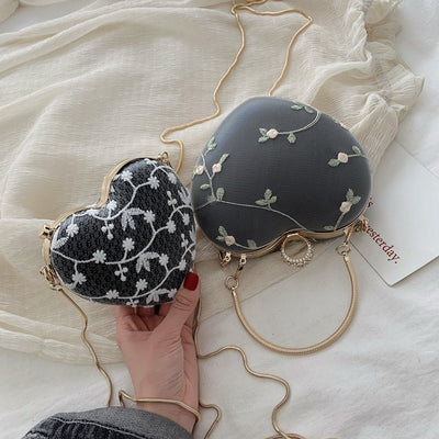 CB296 : 8 styles Heart Shape Shoulder Bags