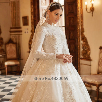 HW421 Luxurious Muslim Wedding Gowns