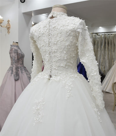 CW457 : 3D flowers beaded Muslim Wedding Dress