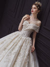 CW621: 3D-Floral Appliques Beaded Lace-up Bridal Gown