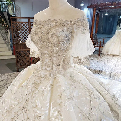 HW306 Luxurious Short Puff Sleeve Crystal Beading Sequined Wedding Dress